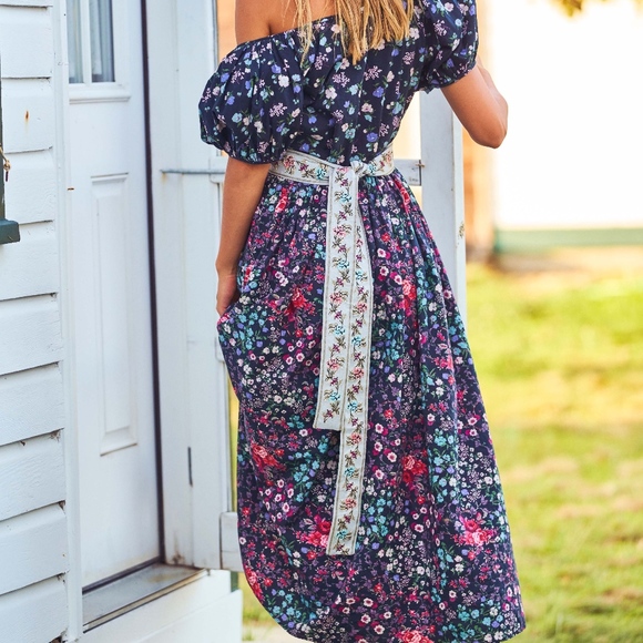 Lais Dress - Picture 2 of 4